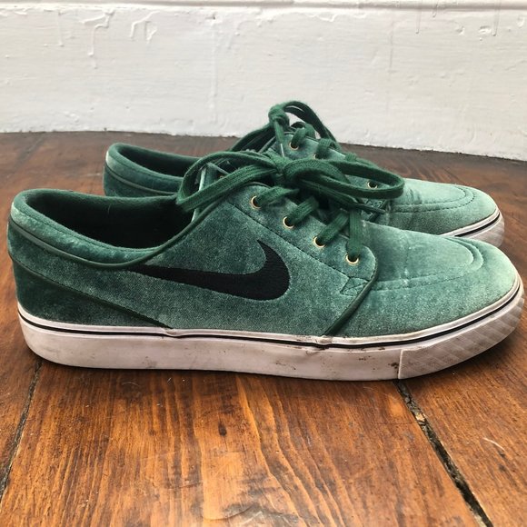 nike janoski green velvet